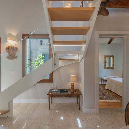 Casa Virginia Direct At The Canal Cannaregio With Own Roof Terrace Венеция Экстерьер фото
