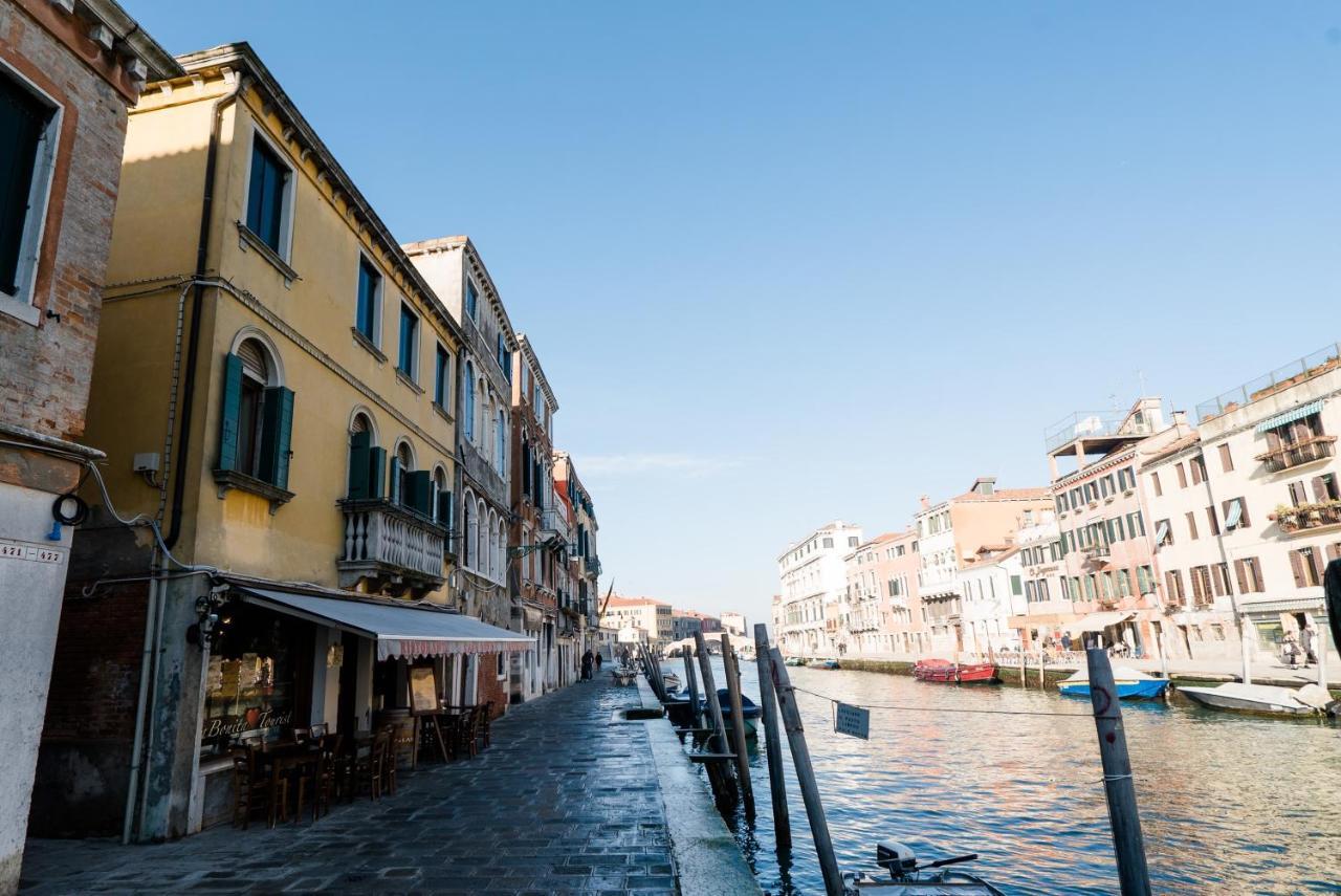 Casa Virginia Direct At The Canal Cannaregio With Own Roof Terrace Венеция Экстерьер фото