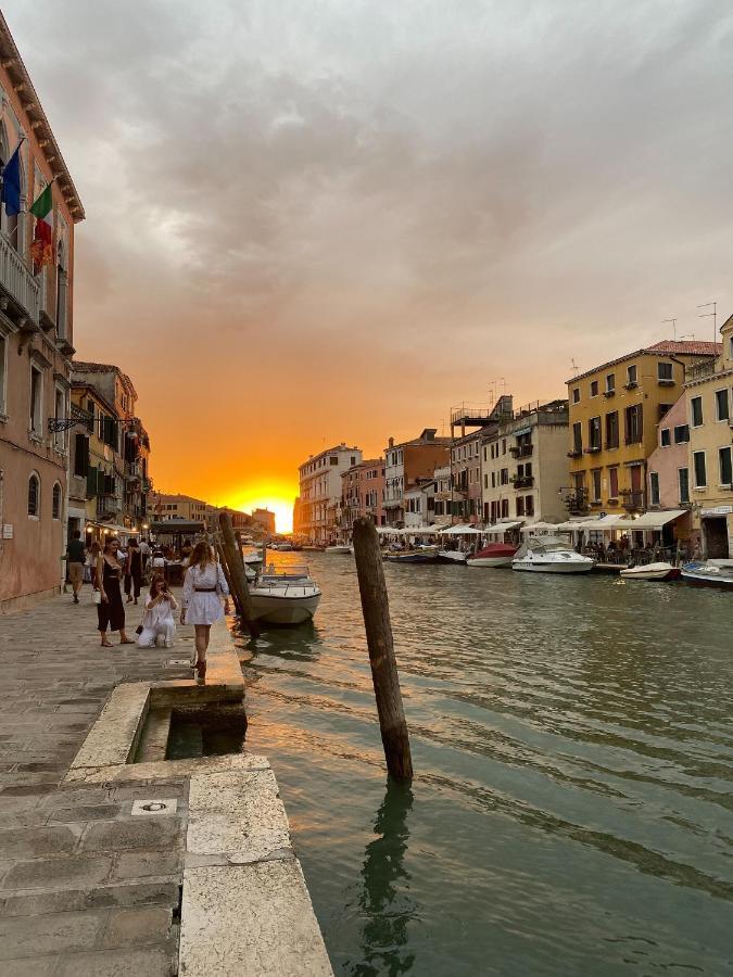 Casa Virginia Direct At The Canal Cannaregio With Own Roof Terrace Венеция Экстерьер фото