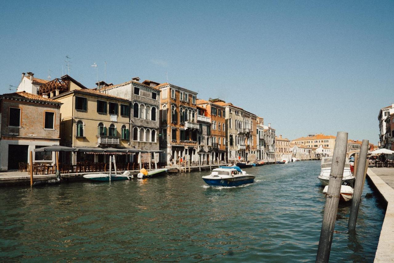 Casa Virginia Direct At The Canal Cannaregio With Own Roof Terrace Венеция Экстерьер фото