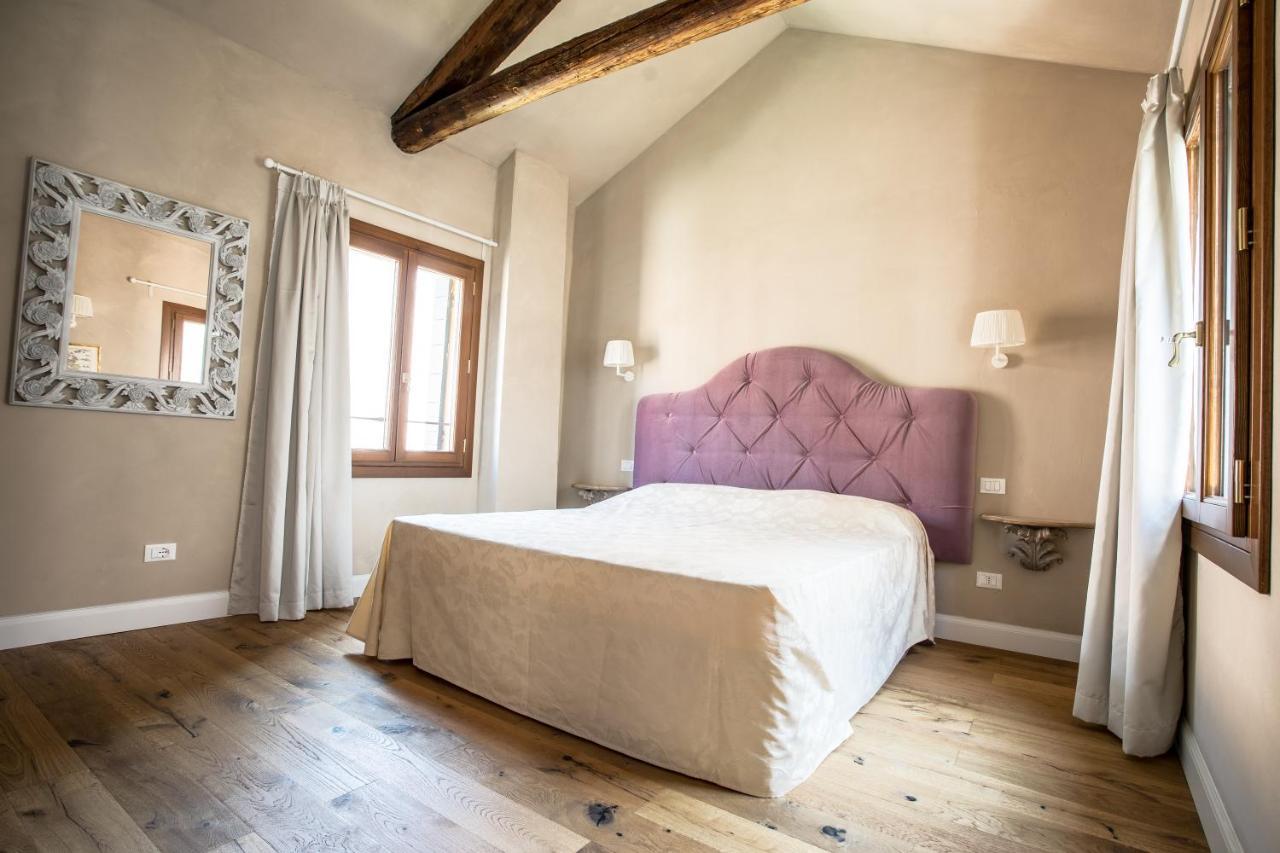 Casa Virginia Direct At The Canal Cannaregio With Own Roof Terrace Венеция Экстерьер фото