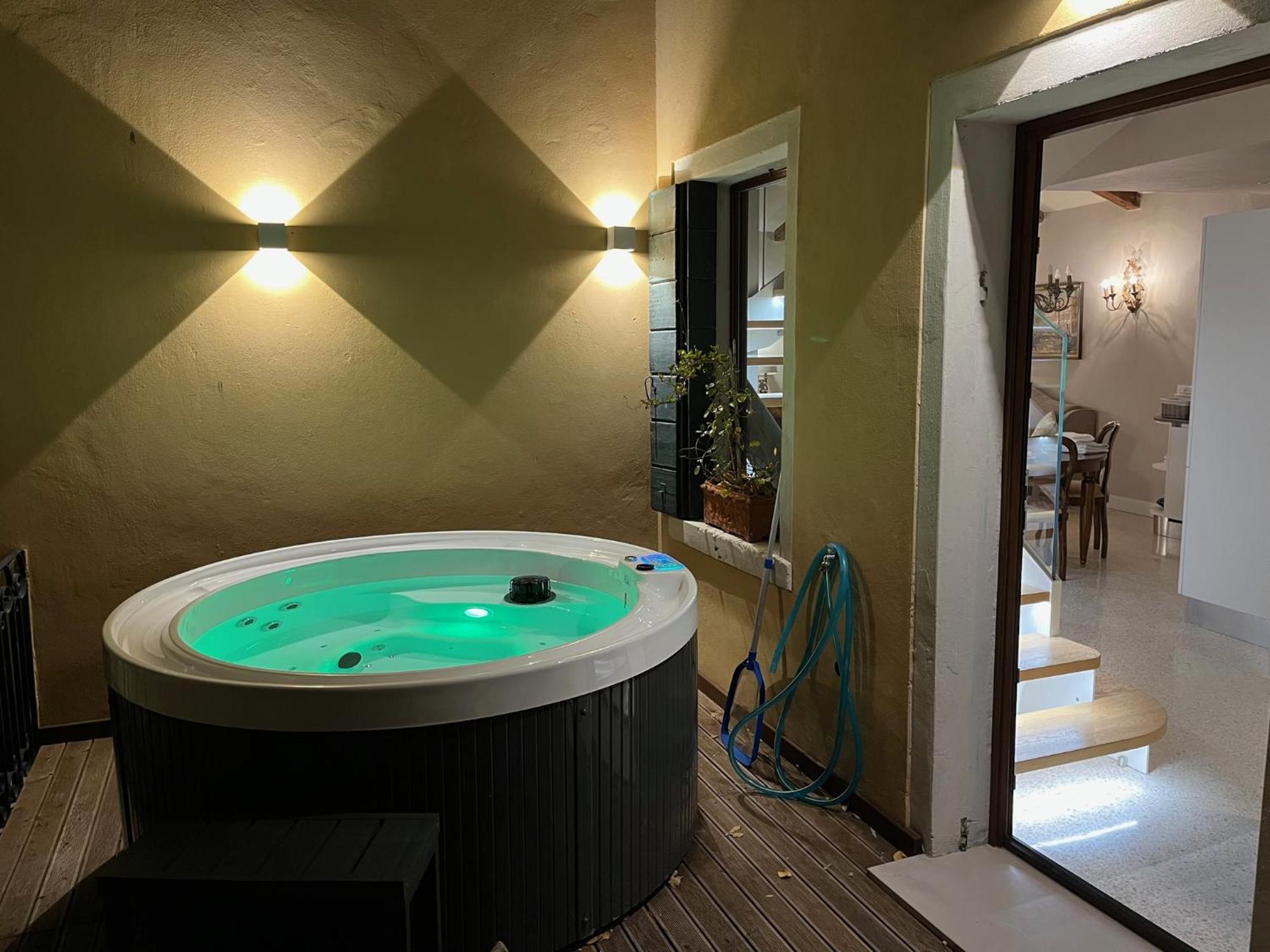 Casa Virginia Direct At The Canal Cannaregio With Own Roof Terrace Венеция Экстерьер фото