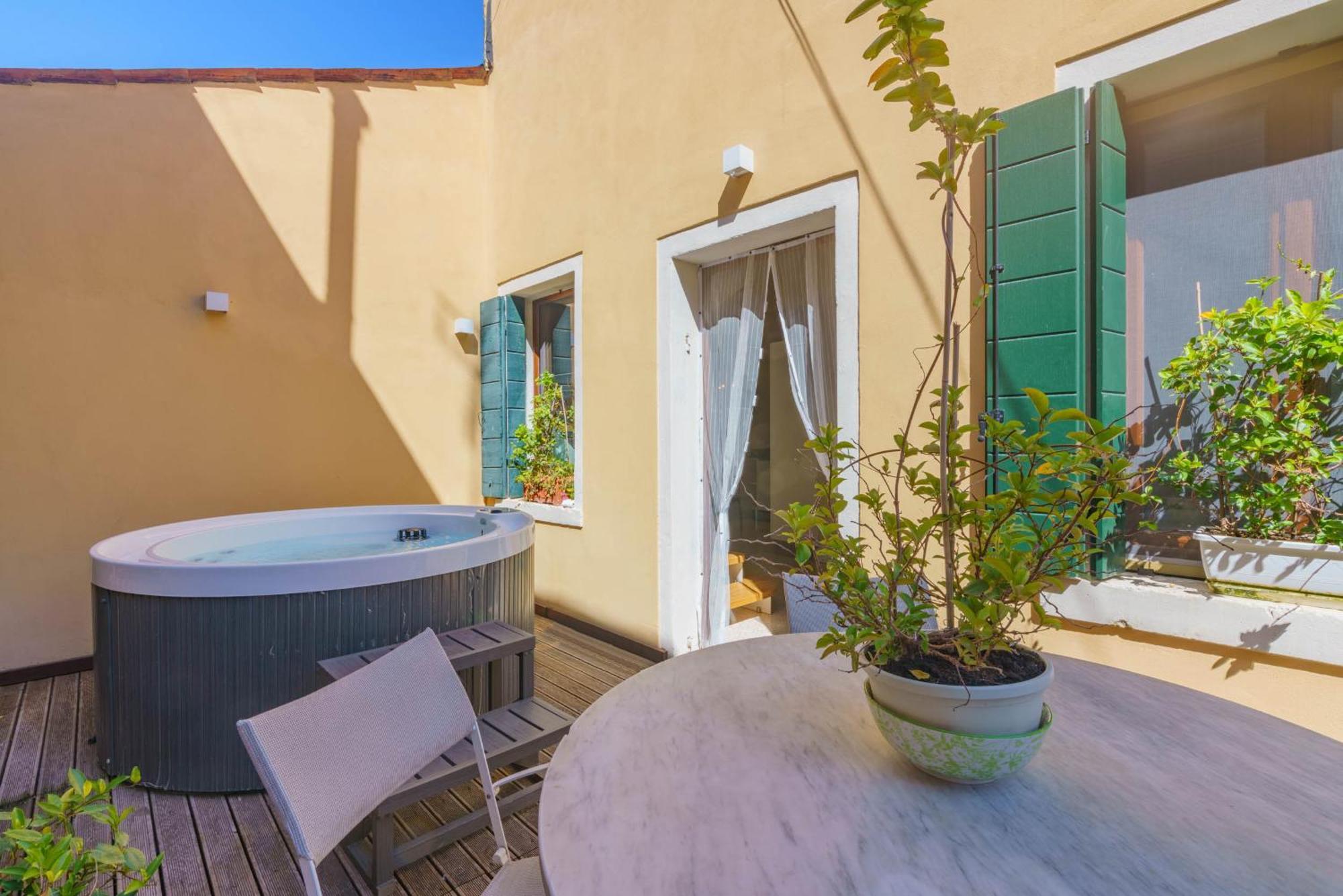 Casa Virginia Direct At The Canal Cannaregio With Own Roof Terrace Венеция Экстерьер фото