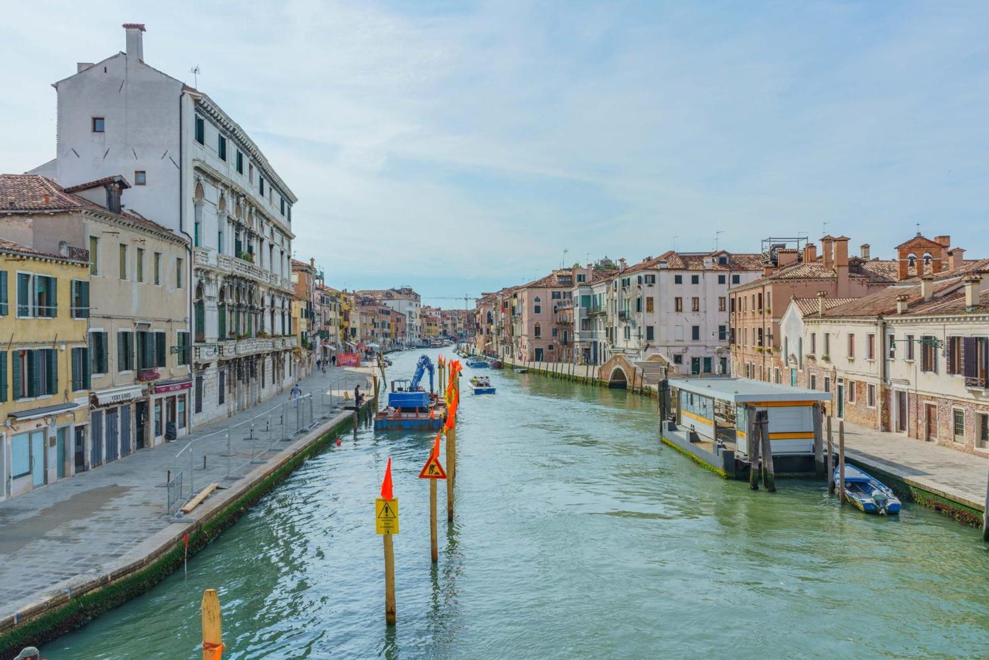Casa Virginia Direct At The Canal Cannaregio With Own Roof Terrace Венеция Экстерьер фото