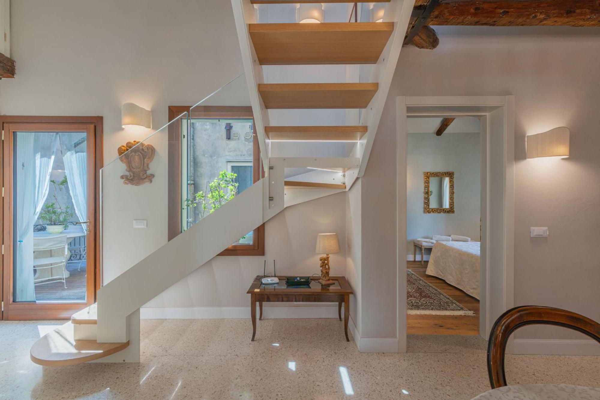 Casa Virginia Direct At The Canal Cannaregio With Own Roof Terrace Венеция Экстерьер фото